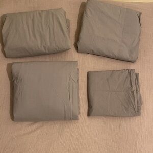 Brooklinen Gray Cotton Bedding Sheets Size Queen.